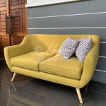 Cantik, Kursi Sofa Retro Minimalis